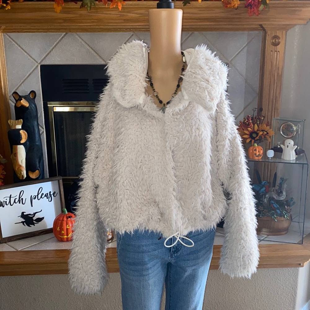Women’s Cream Hoodie Wool Jacket